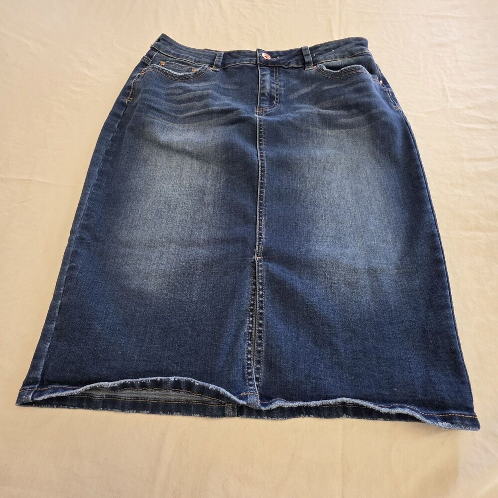 F&F Denim Jean Skirt Women's Size 8 With Pockets